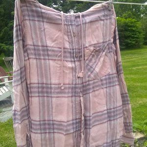 Pink flannel shirt with hood! size small. "Mudd'